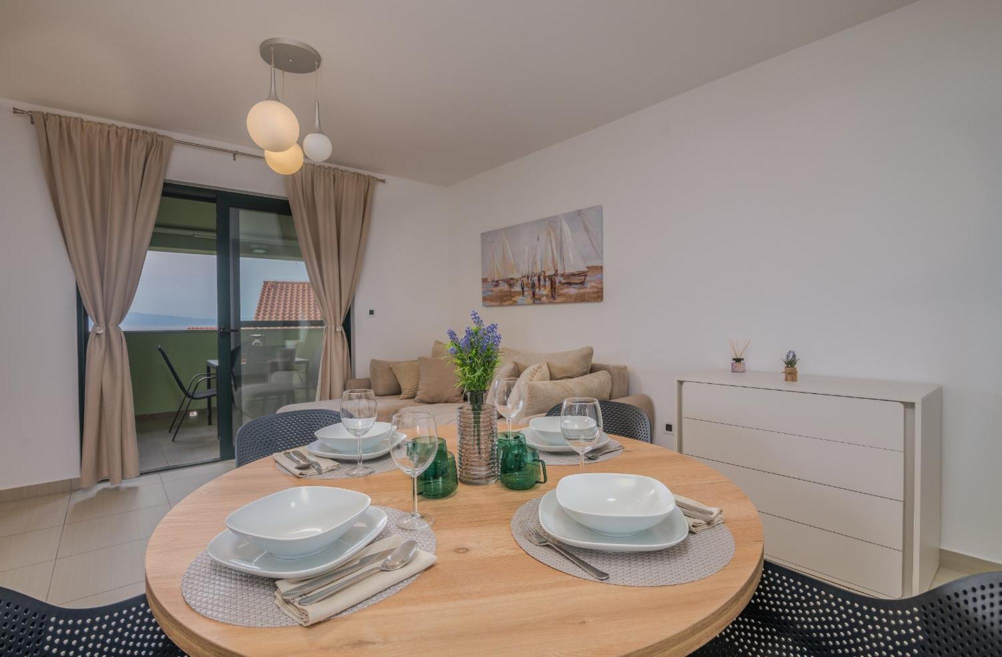 Apartment Navis Near The Sea *