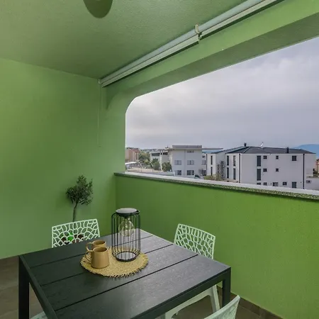 Apartments Navis Near The Sea Vantacici Exterior photo